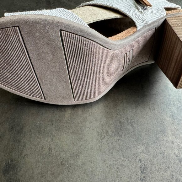 Toms Majorca Cutout Heeled Sandal - Picture 4 of 4